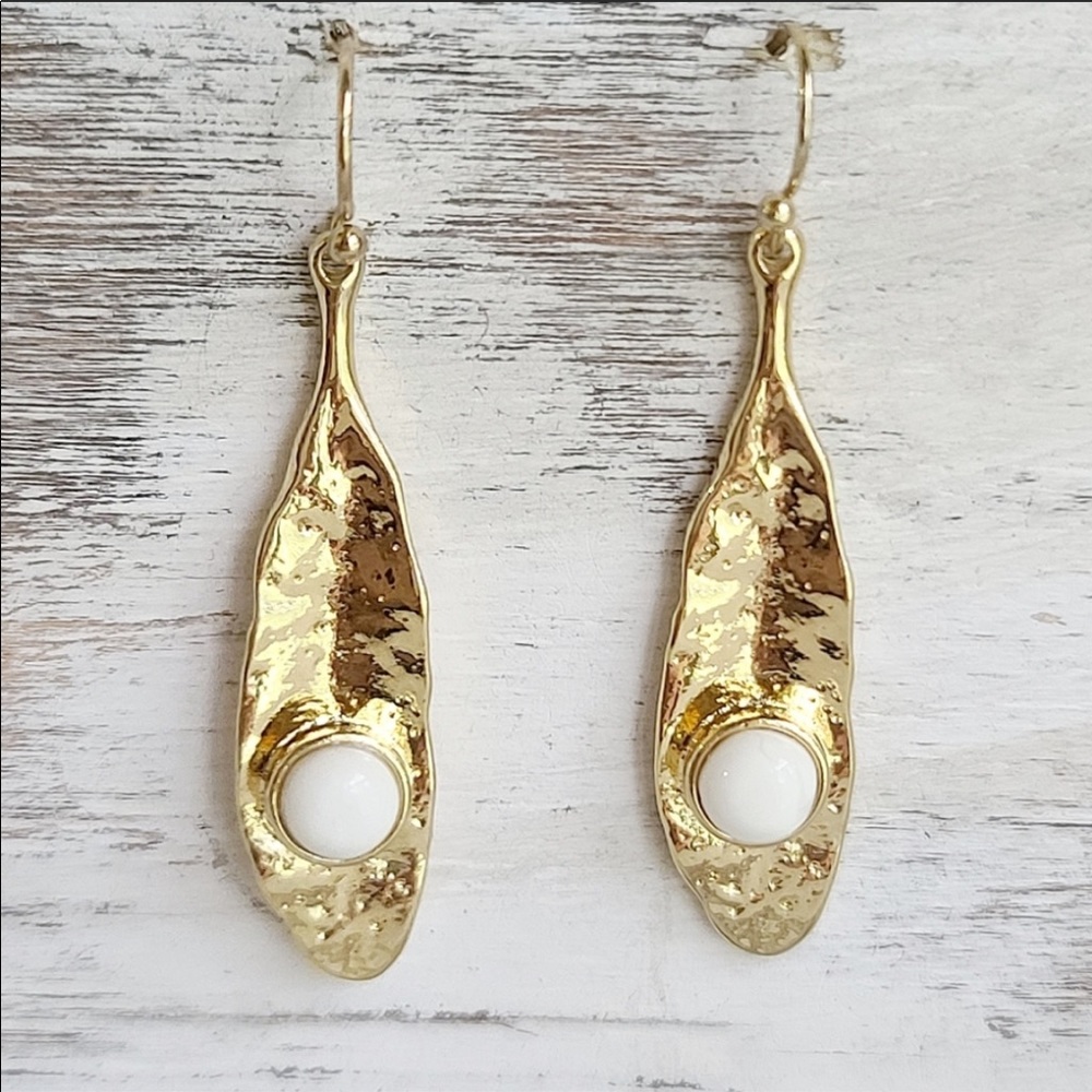Dangle Earrings 14k Gold White Howlite